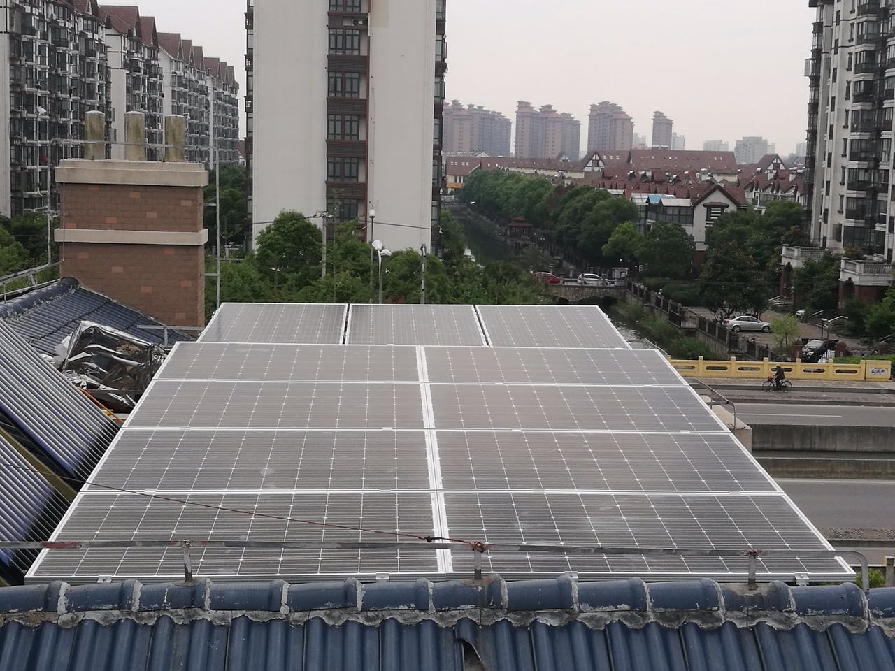 霞霖案例---閔行中景水岸6.72kwp