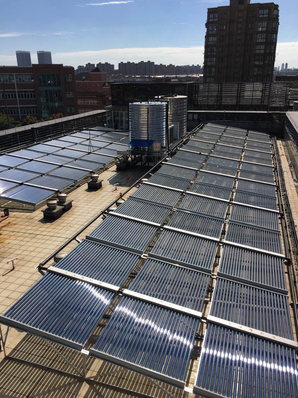 養(yǎng)老院空氣能聯(lián)供熱水工程