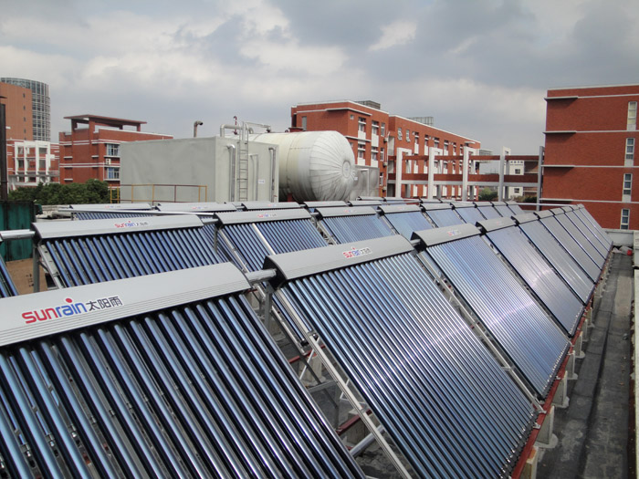學(xué)生公寓太陽(yáng)能集中供熱系統(tǒng)